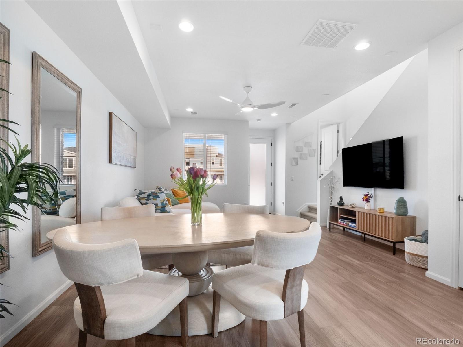 27436 E Archer Avenue