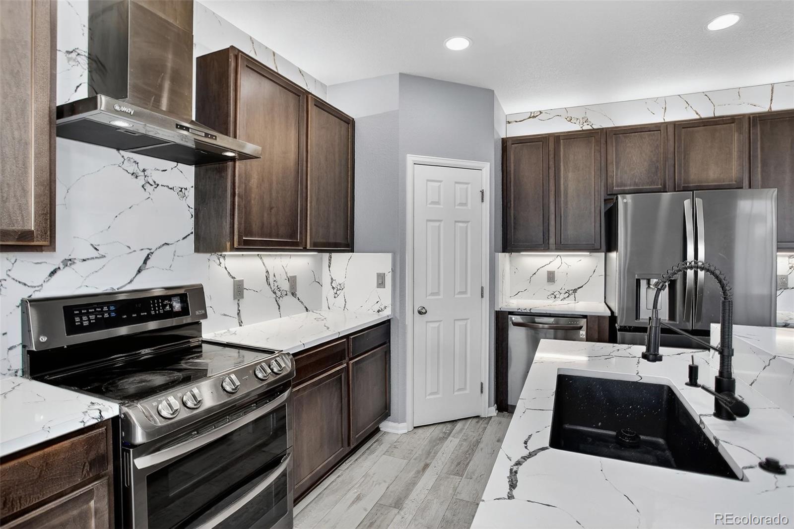 121 S Jackson Gap Way