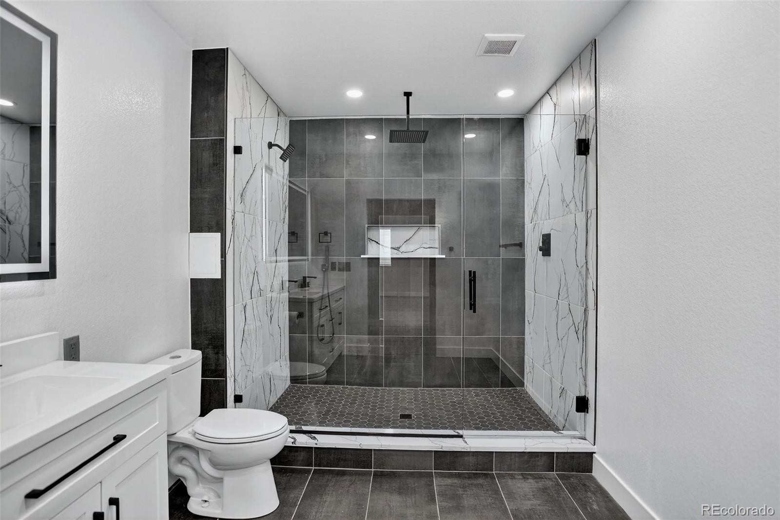 121 S Jackson Gap Way