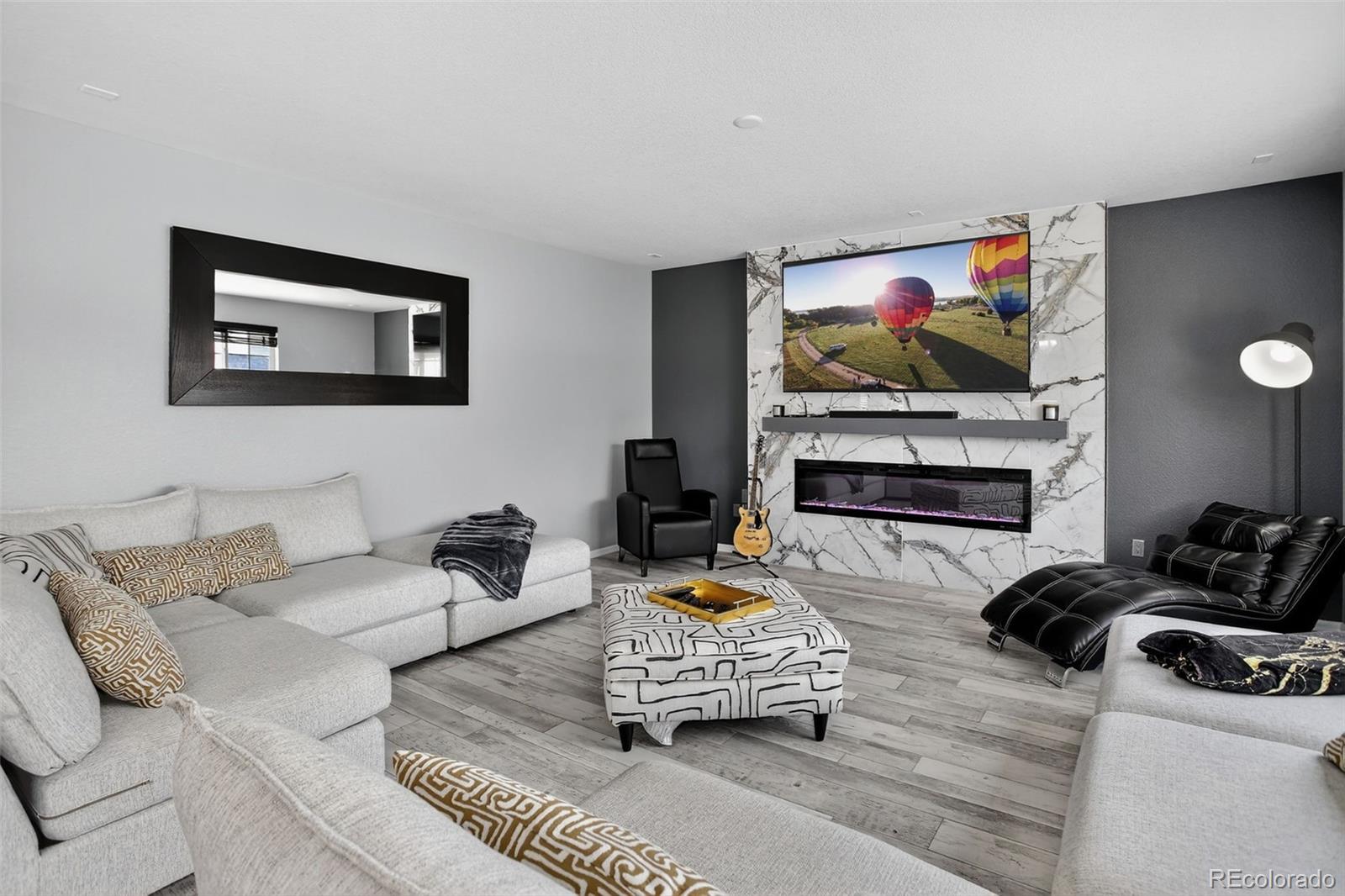 121 S Jackson Gap Way