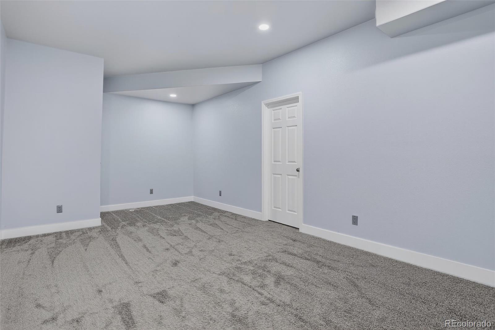 121 S Jackson Gap Way