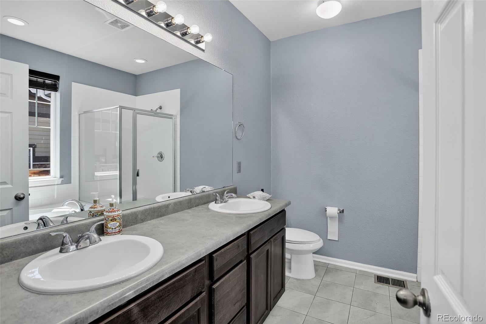 121 S Jackson Gap Way