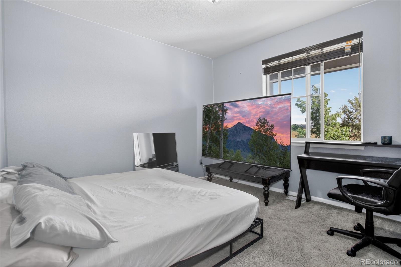 121 S Jackson Gap Way