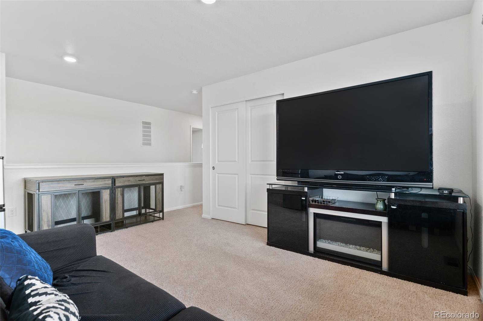 31 S Quantock Street