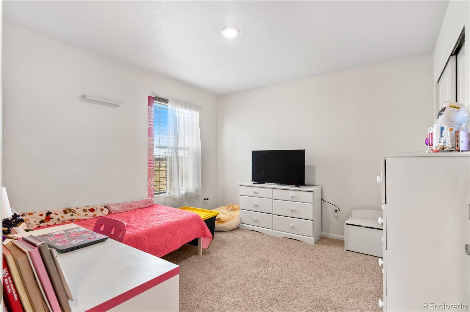 31 S Quantock Street