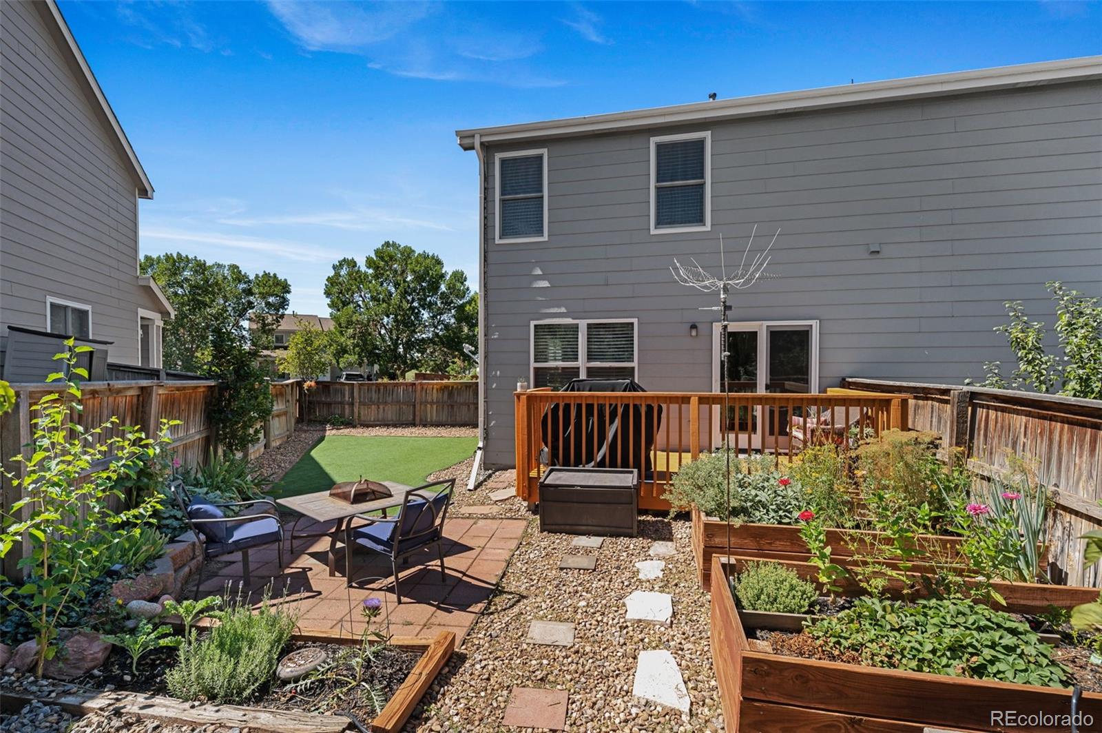882 Mockingbird Lane