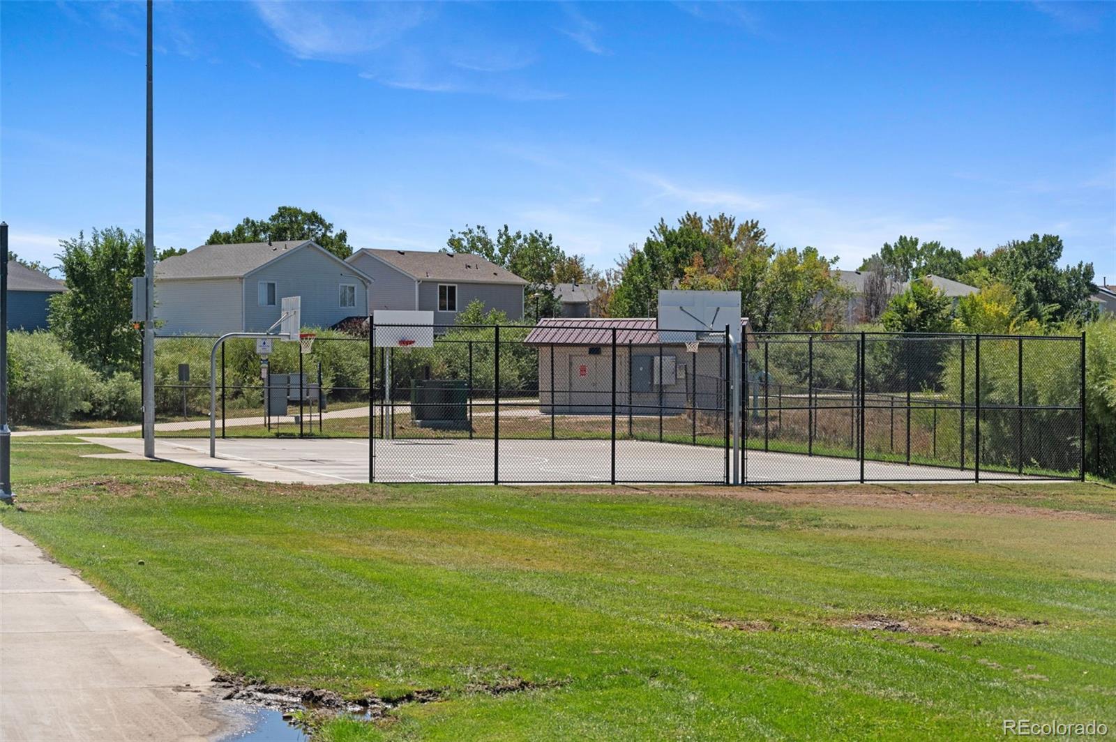 882 Mockingbird Lane