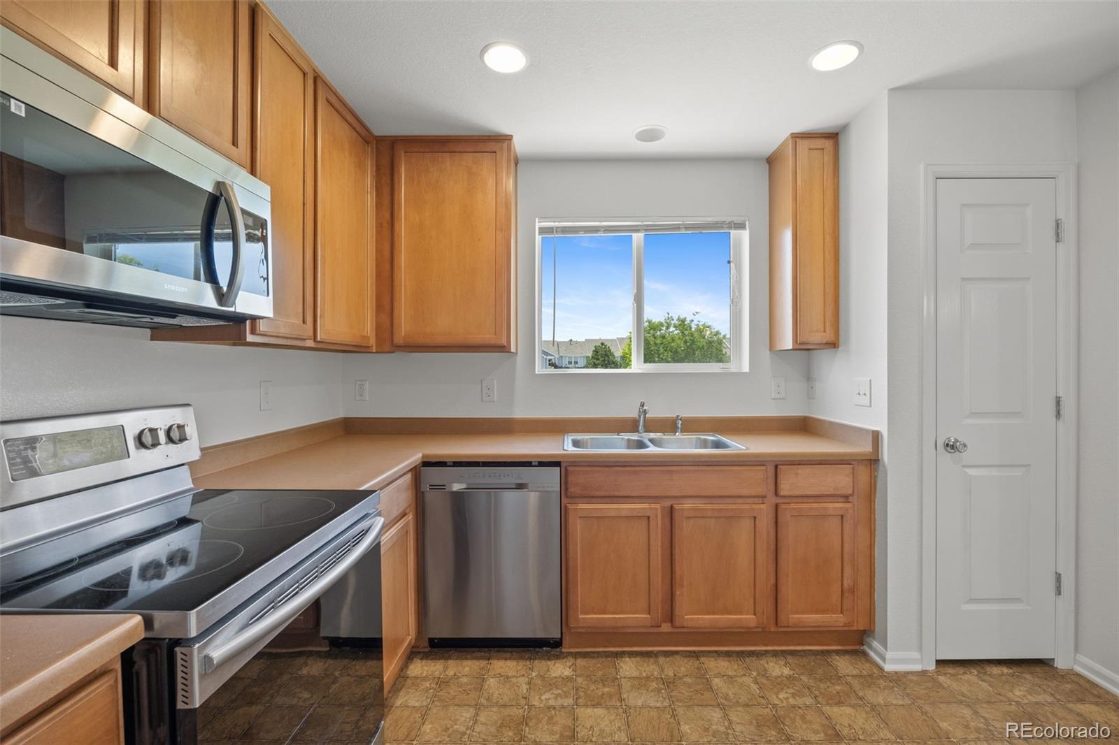 19171 E 58th Avenue Unit: D