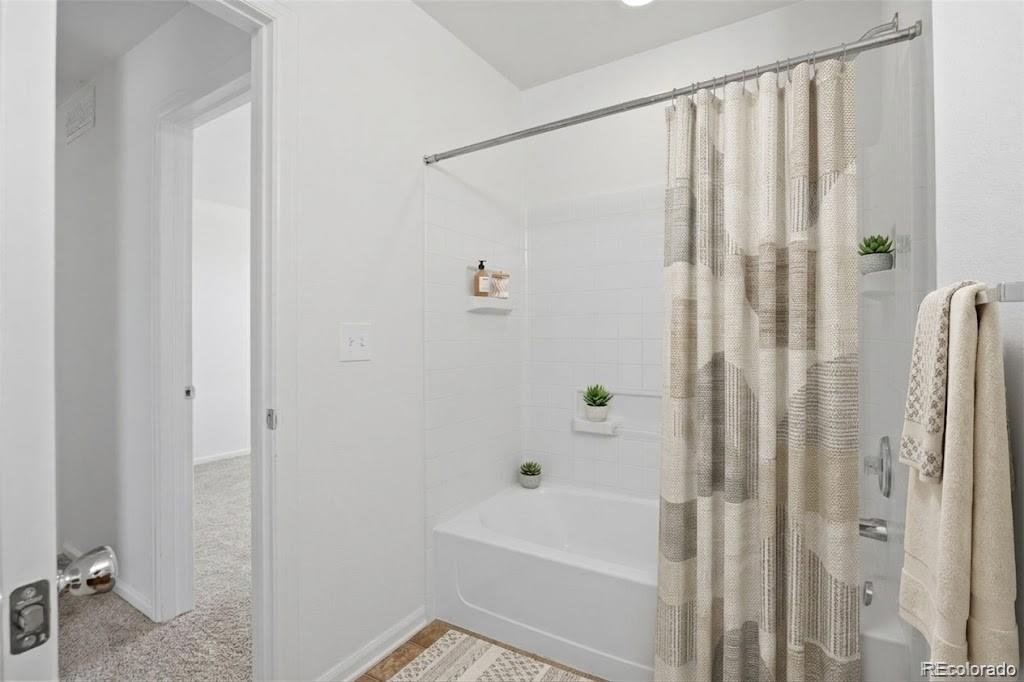 19171 E 58th Avenue Unit: D
