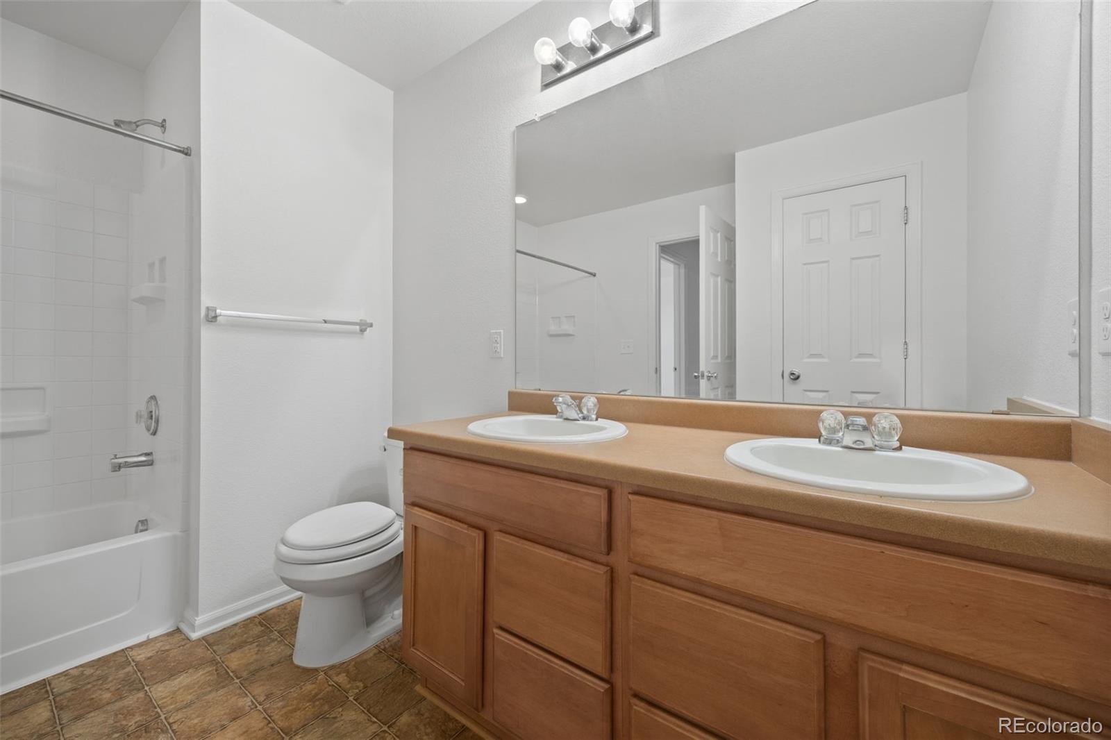 19171 E 58th Avenue Unit: D