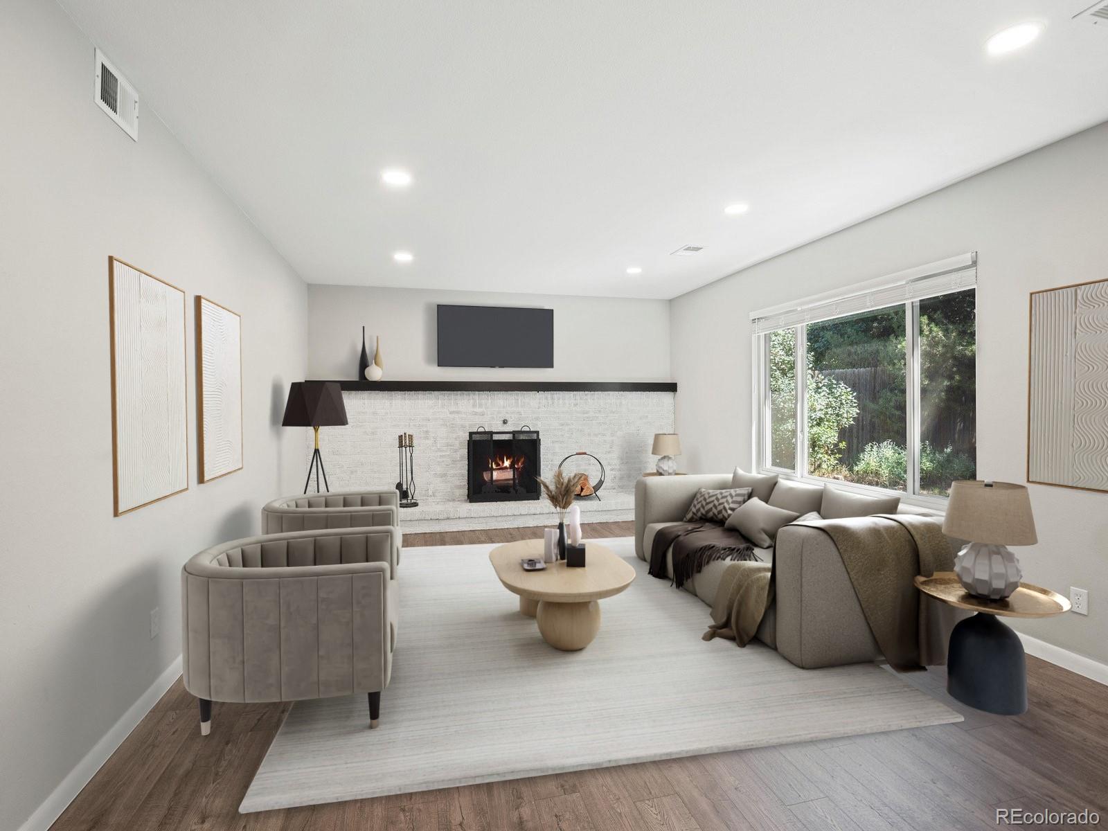 7932 S Marion Circle