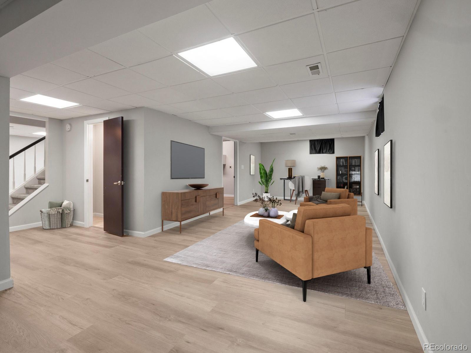 7932 S Marion Circle