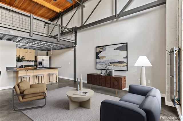 1111 Osage Street Unit: 16