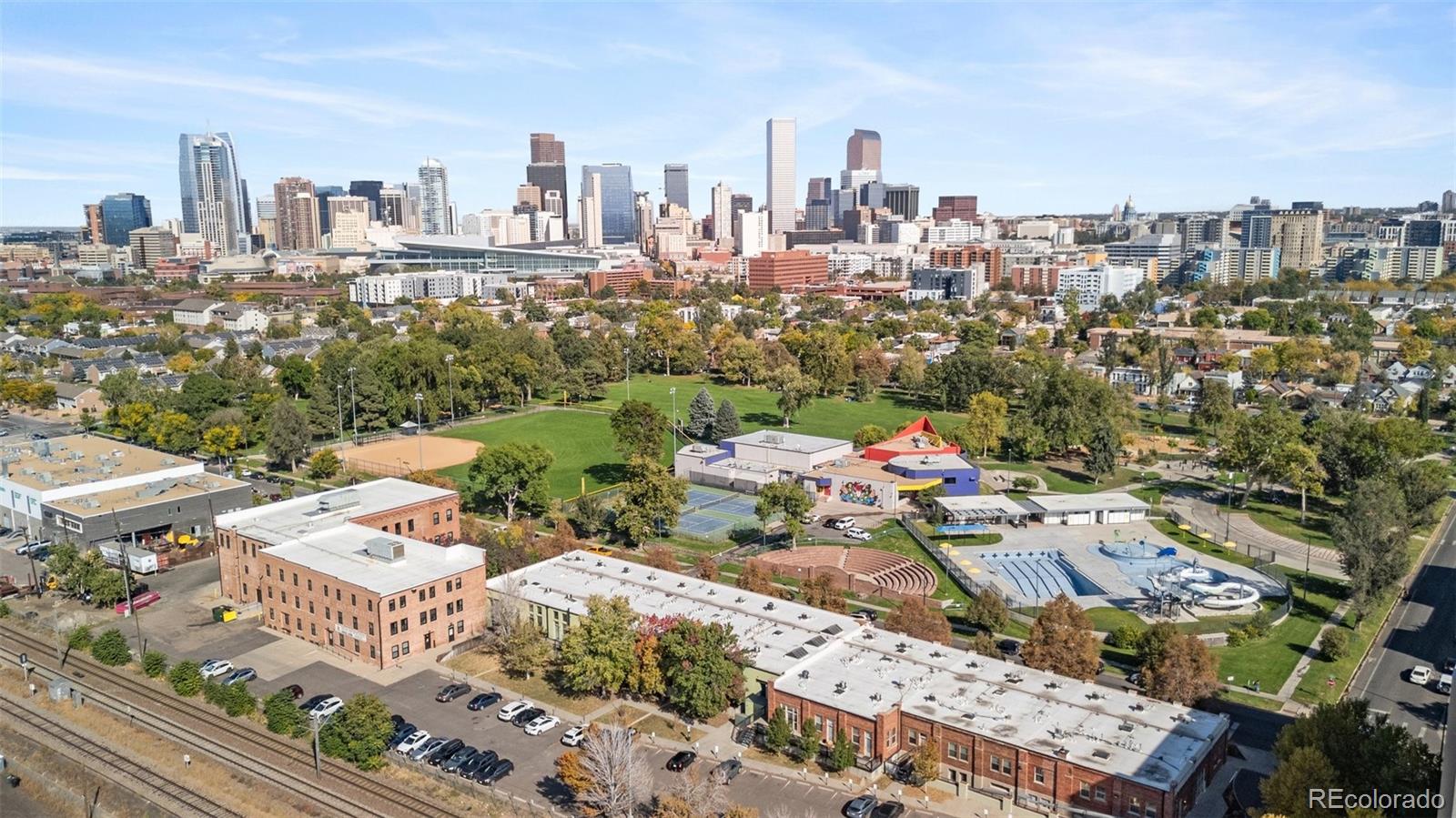 1111 Osage Street Unit: 16