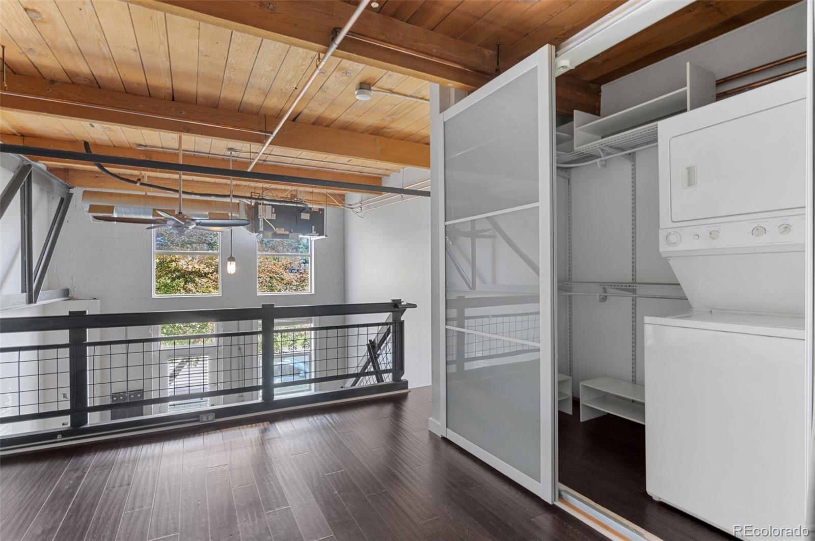 1111 Osage Street Unit: 16