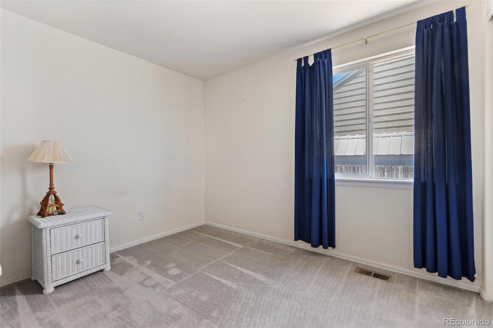 21322 E Williamette Place