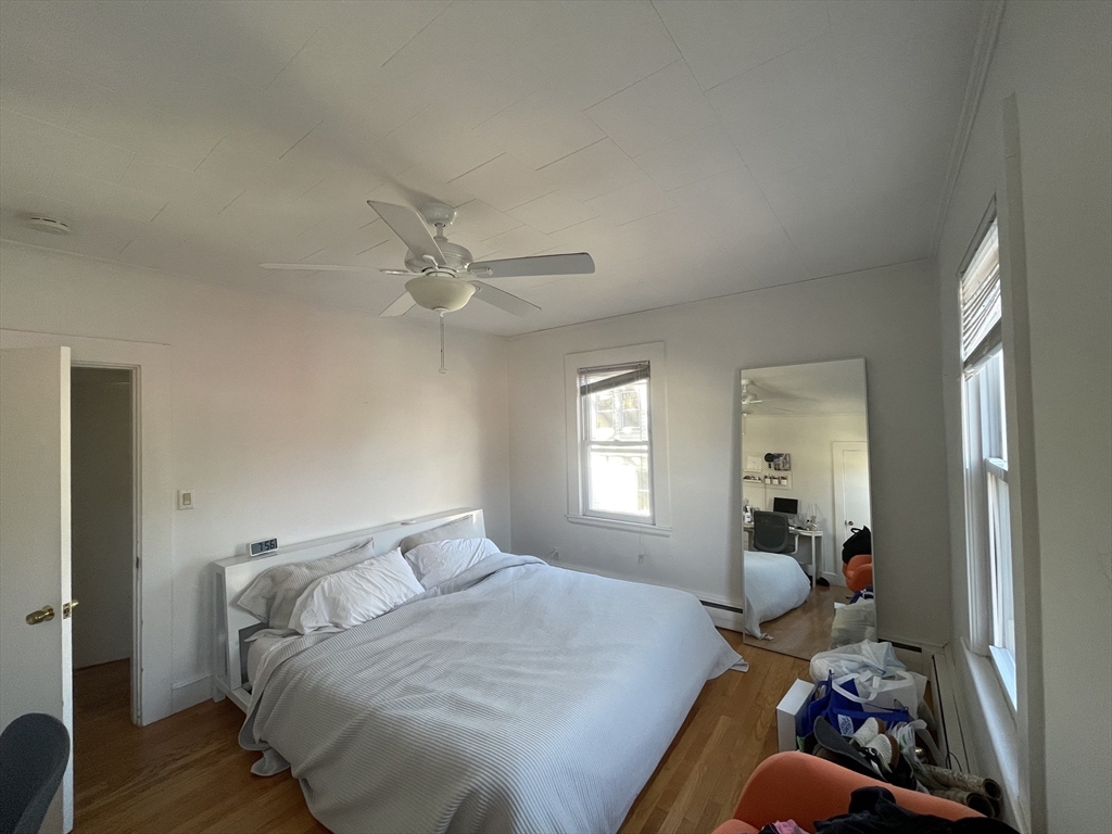 17 Holworthy Place