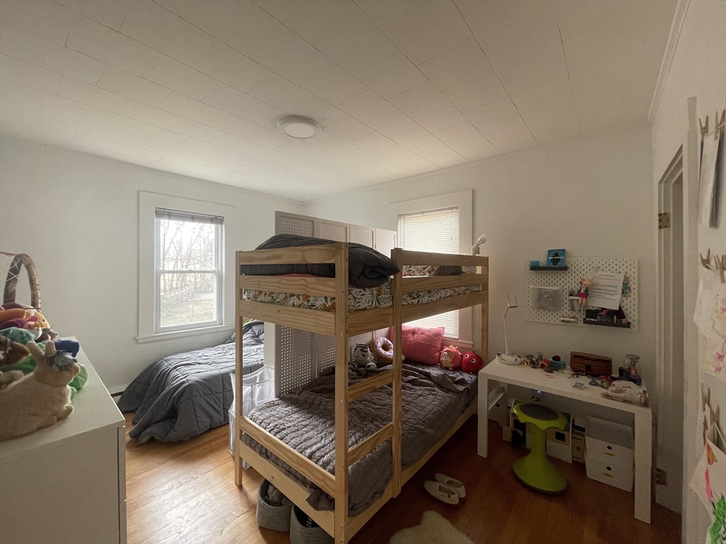 17 Holworthy Place