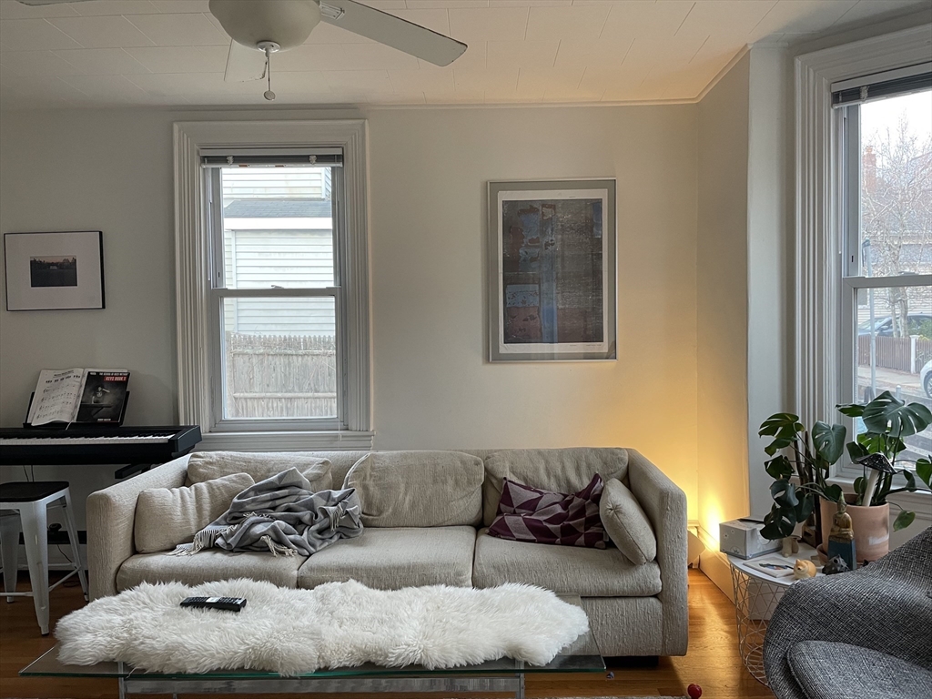 17 Holworthy Place