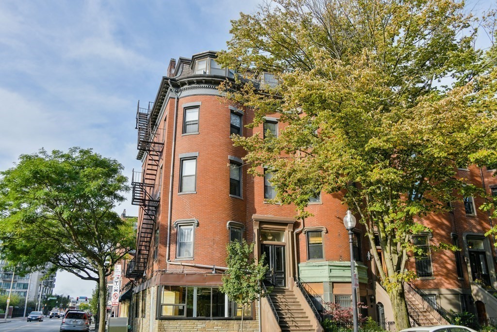 41 Worcester Sq # 4