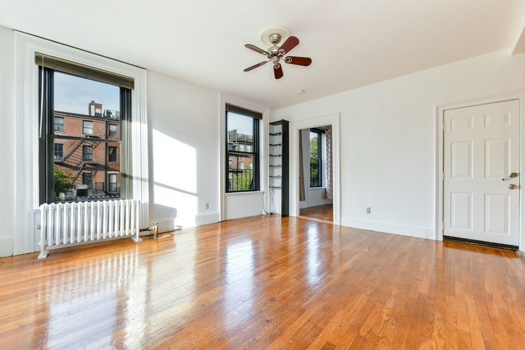41 Worcester Sq # 4
