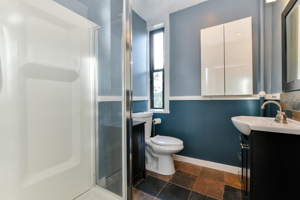 41 Worcester Sq # 4