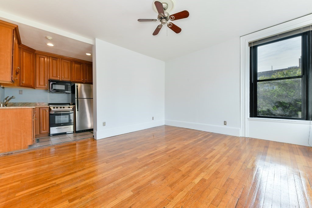 41 Worcester Sq # 4