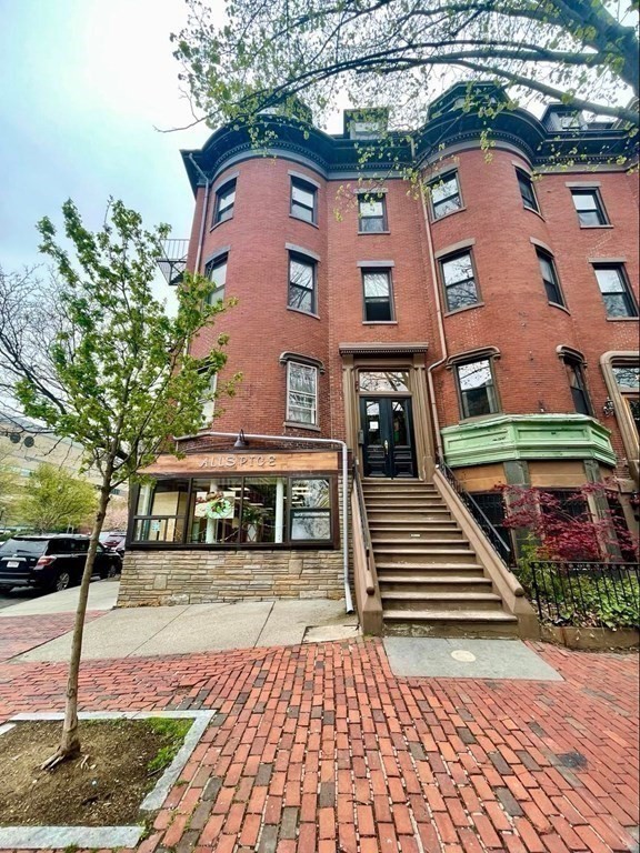 41 Worcester Sq # 4