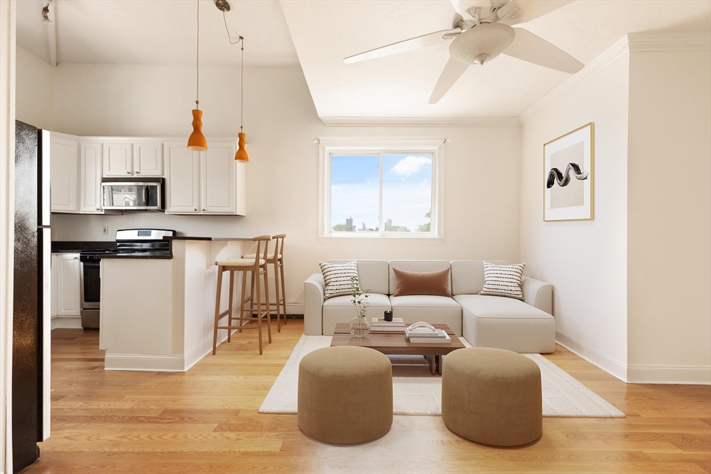 270 E St # 3