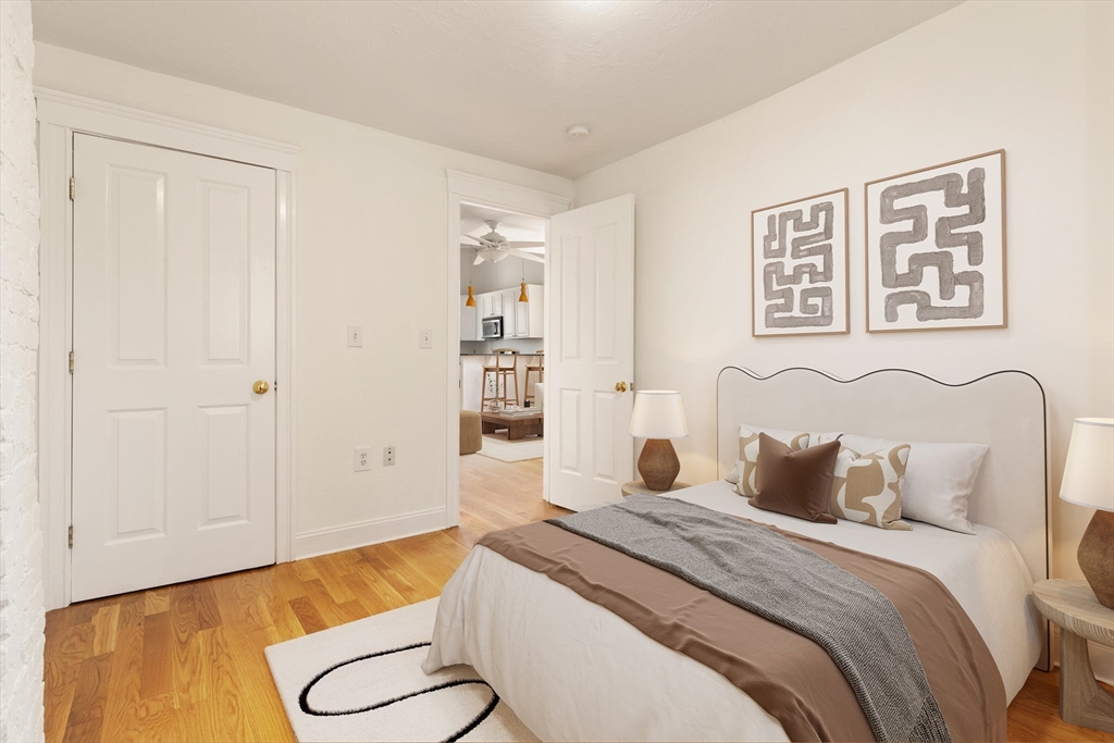 270 E St # 3