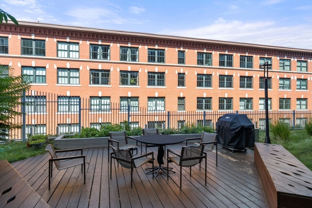 141 Dorchester Ave # 202