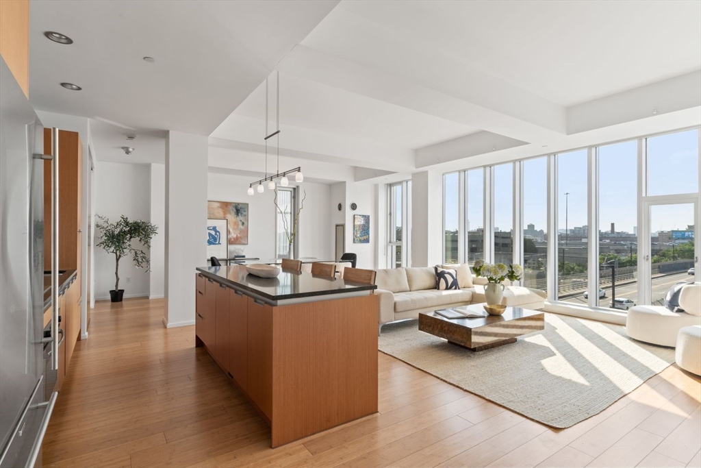 141 Dorchester Ave # 202