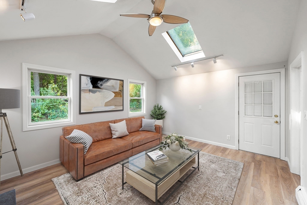 21 Savoy Rd