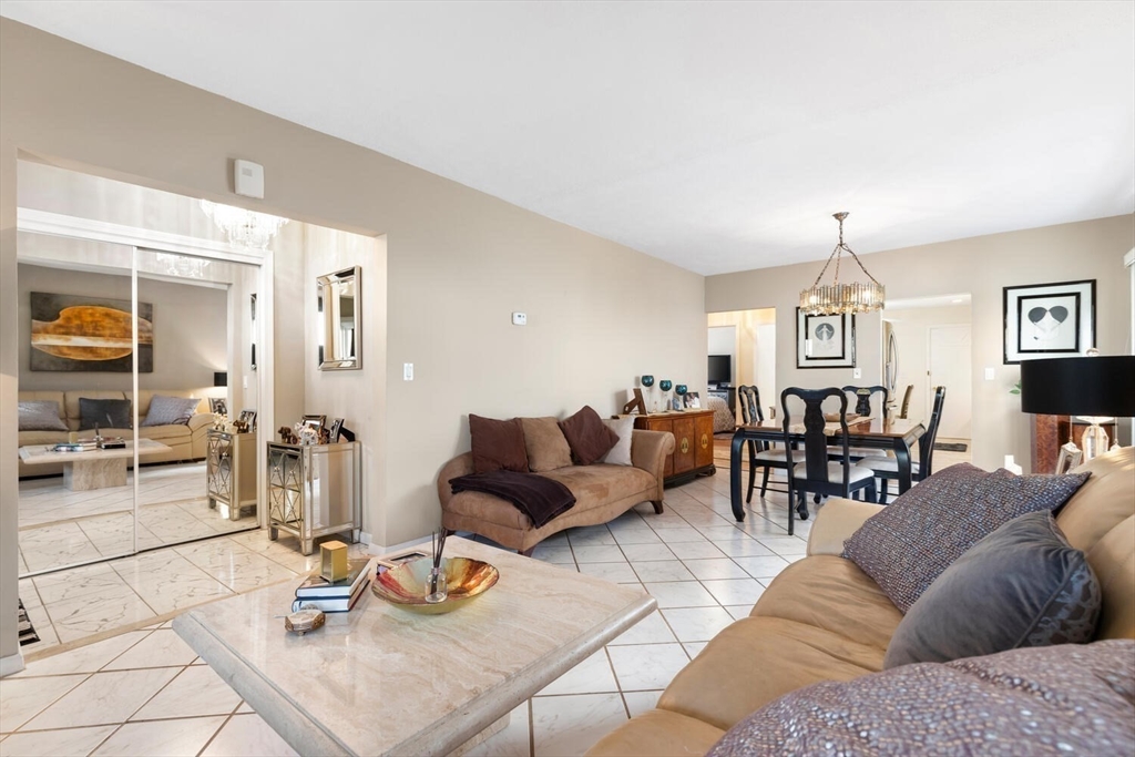 26 Wellesly St # 1