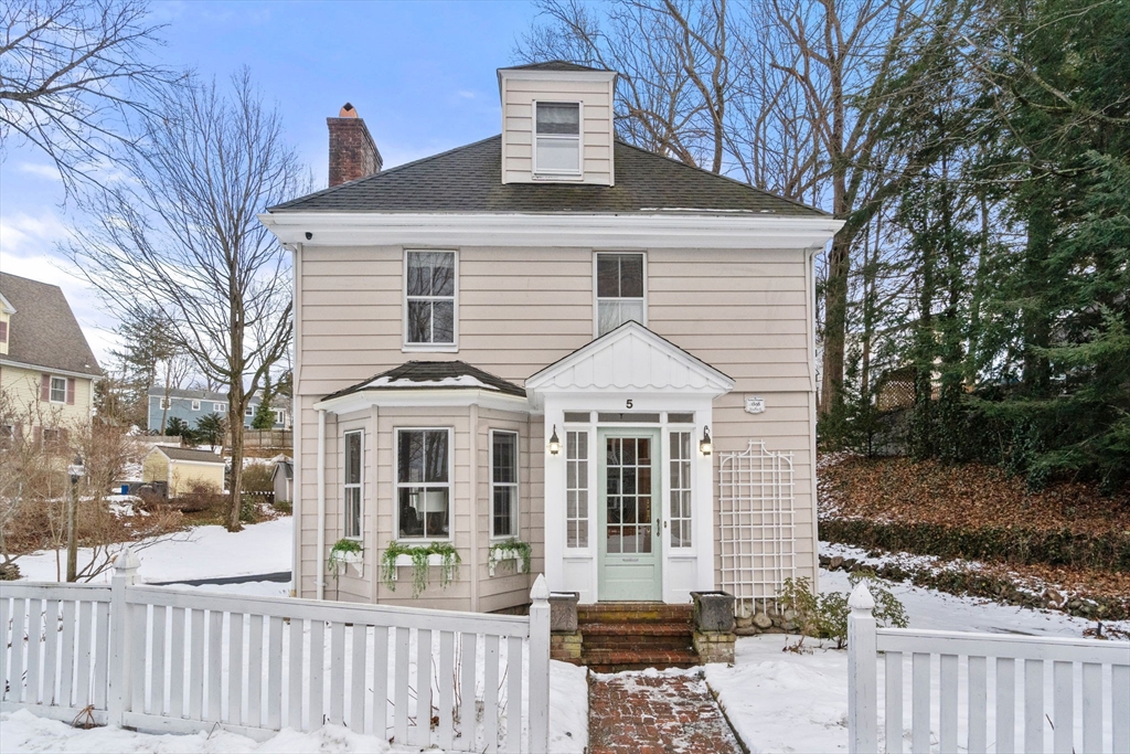 5 Bow St