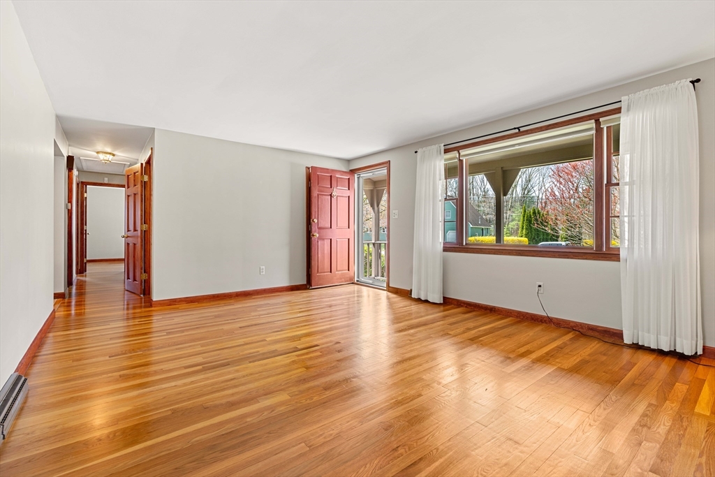 9 Prancing Road