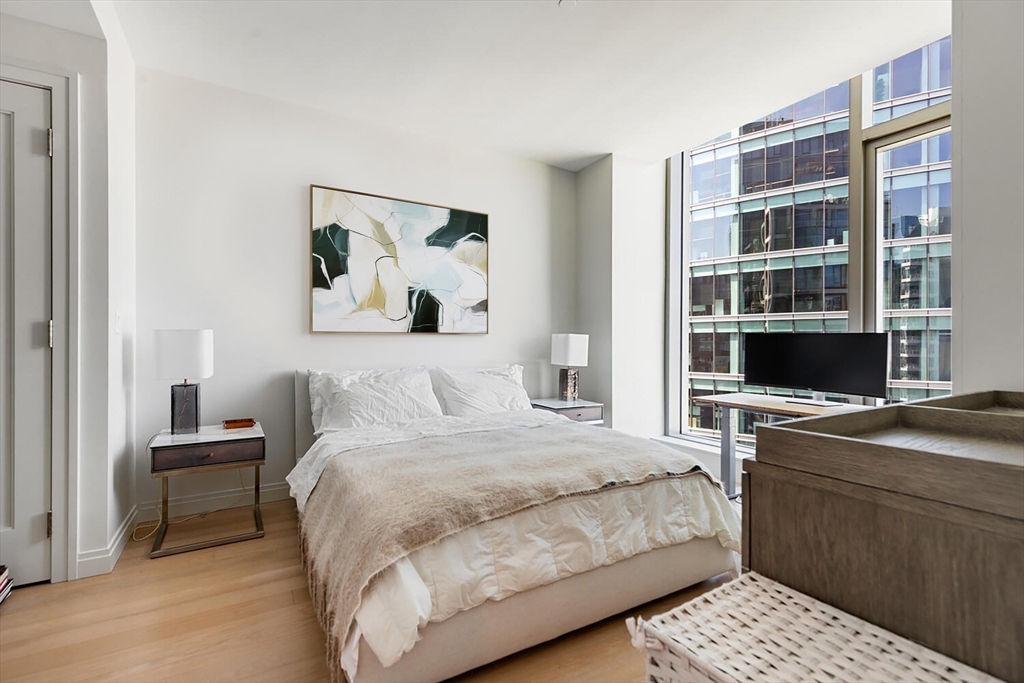 133 Seaport Blvd # 1701