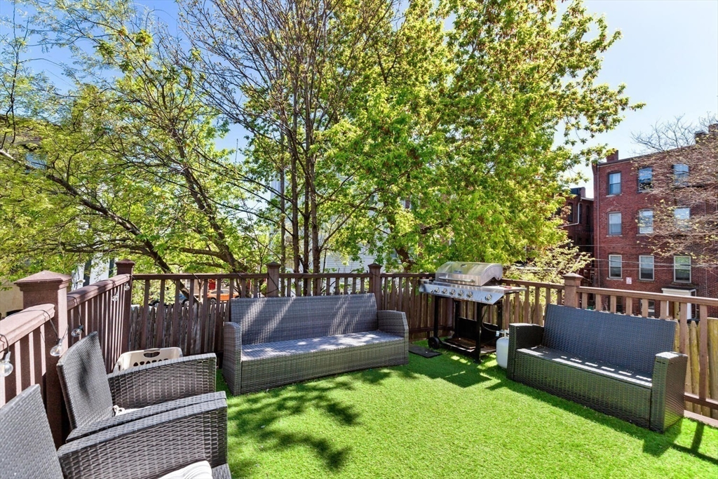 320 Athens St # 1