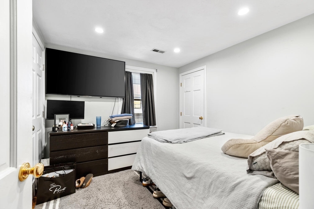 320 Athens St # 1