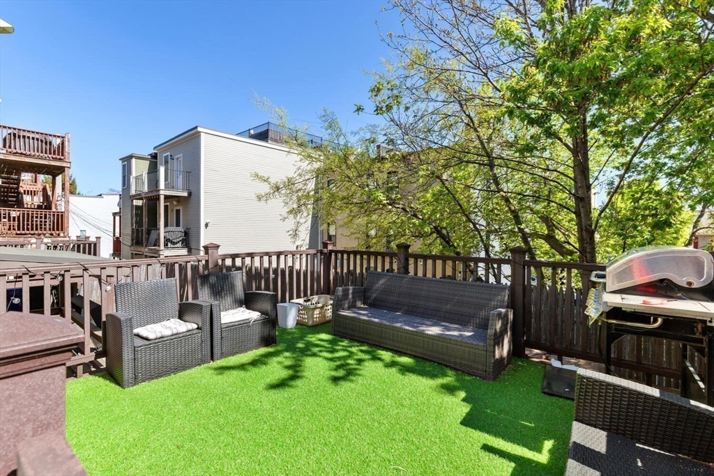 320 Athens St # 1