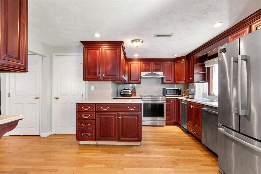 320 Athens St # 1