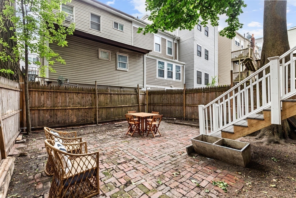 14 Mitchell St # 1