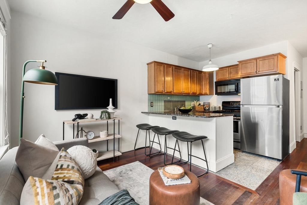 14 Mitchell St # 1