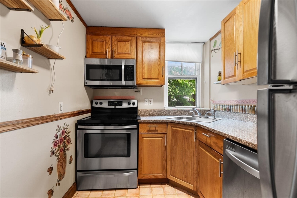 149 Winthrop Rd # 1