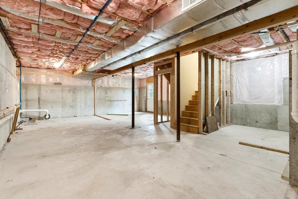 8 Aberdeen St