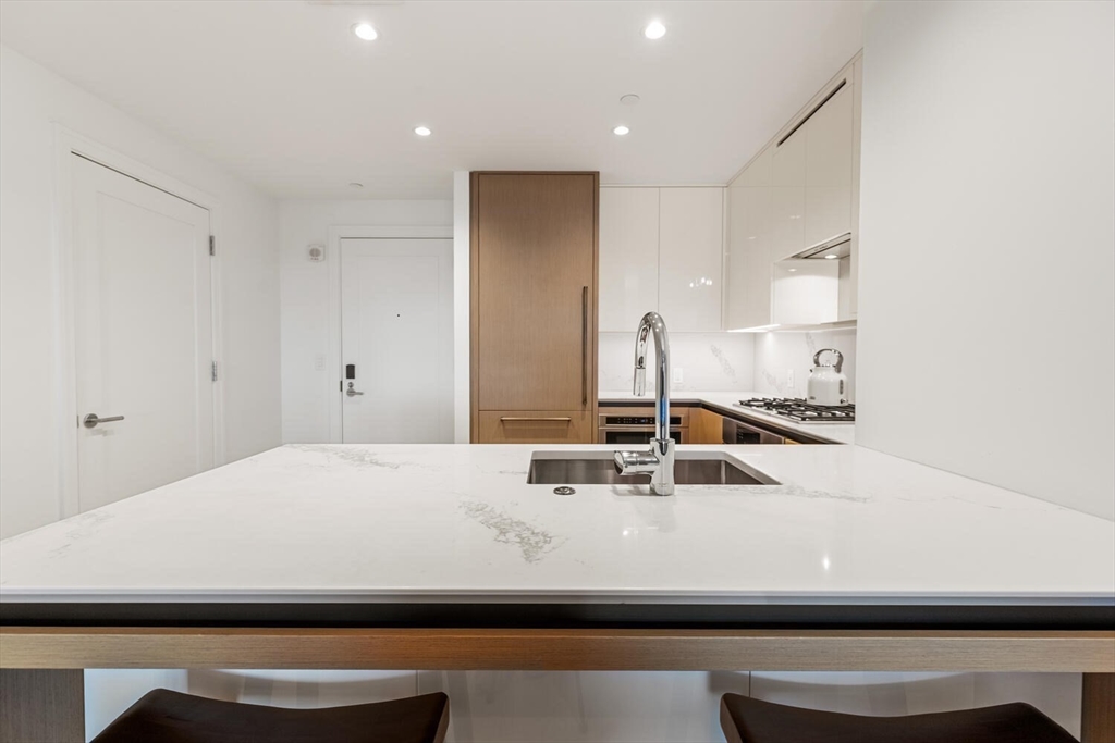 380 Harrison Ave # 1126