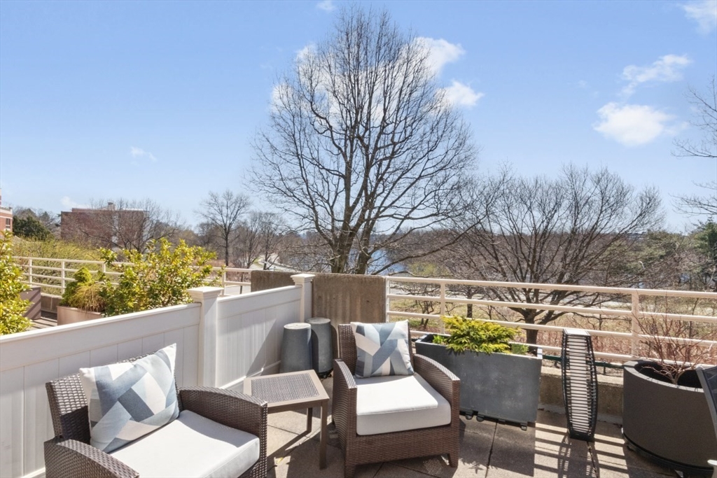 199 Coolidge Avenue # 105