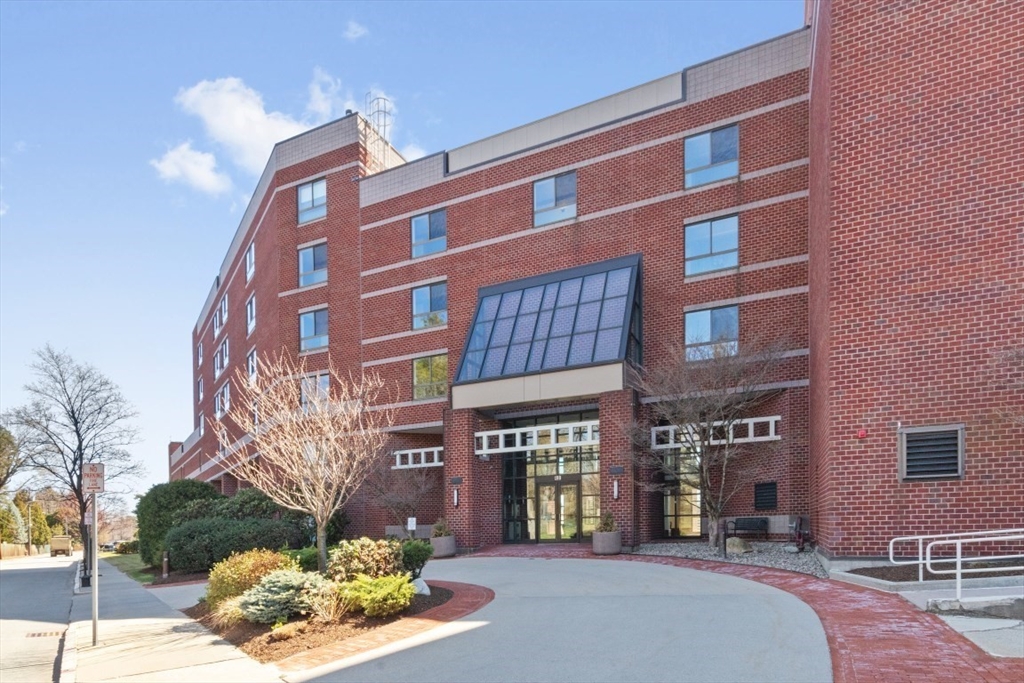 199 Coolidge Avenue # 105