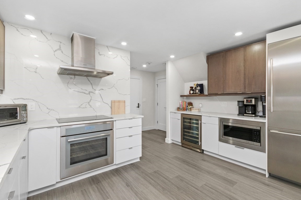 199 Coolidge Avenue # 105