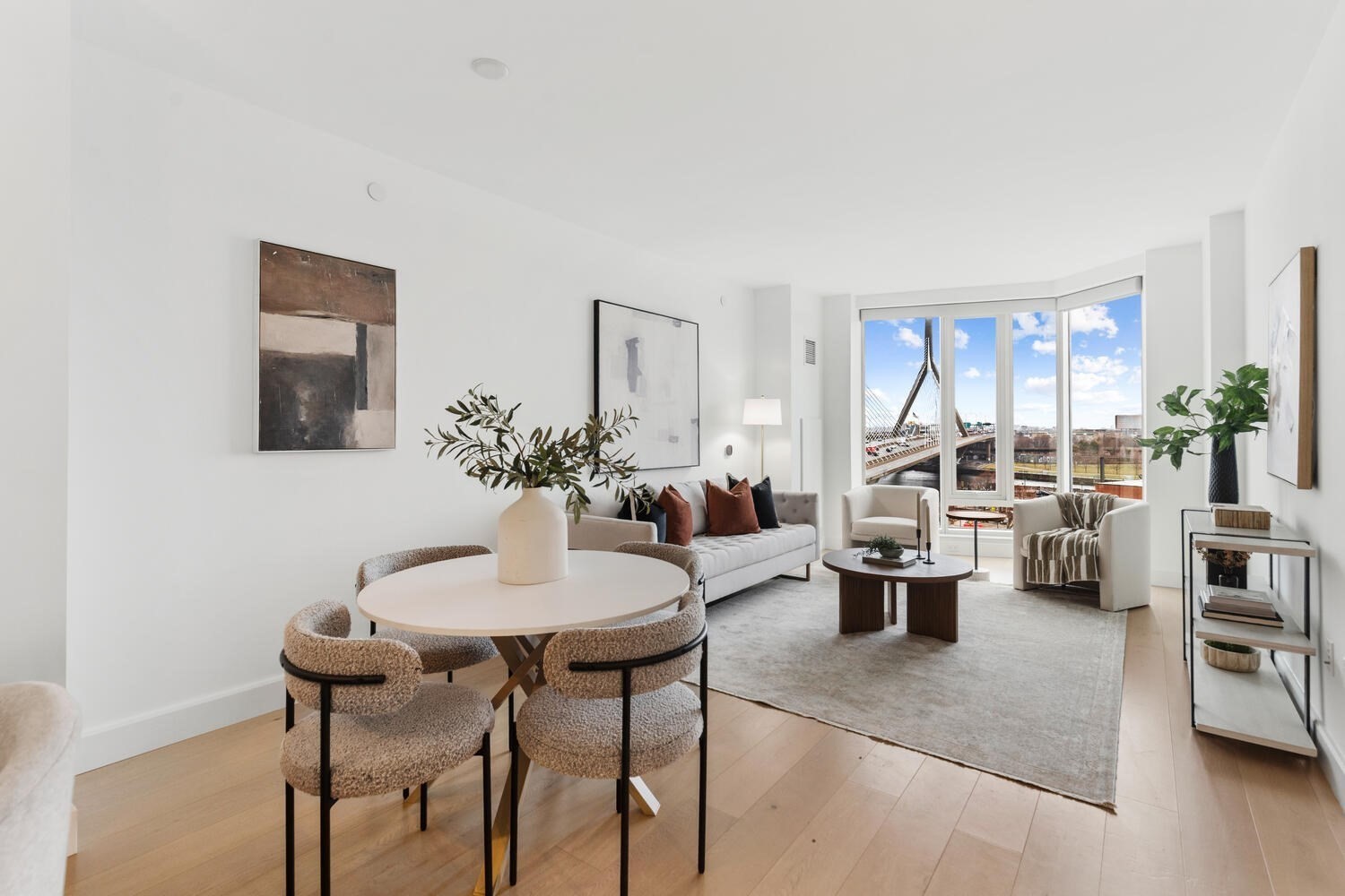 100 Lovejoy Wharf # 8H